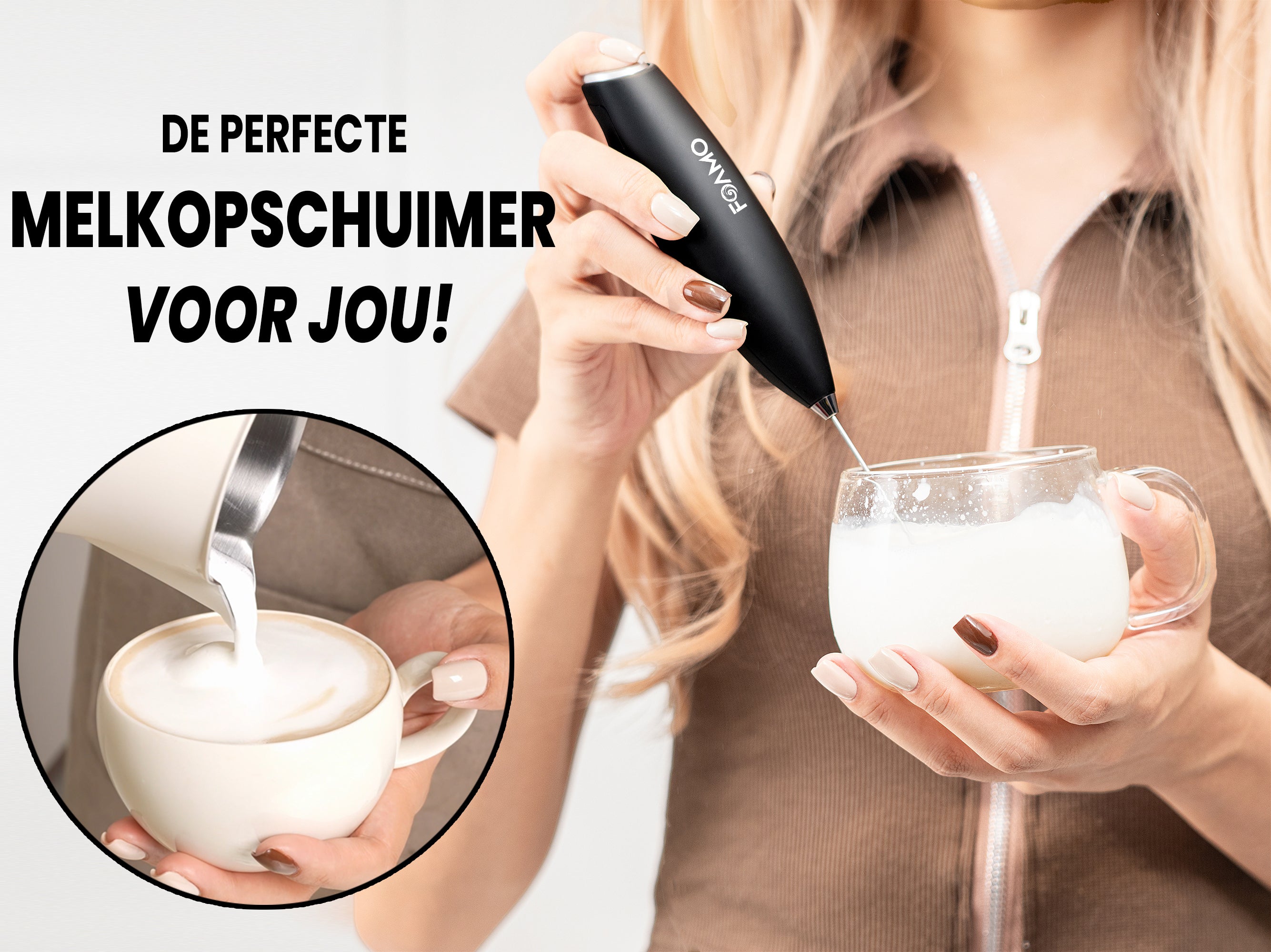 Vrouw gebruikt de Foamo Melkopschuimer om melk op te schuimen in een glazen kop, eenvoudig en efficiënt.